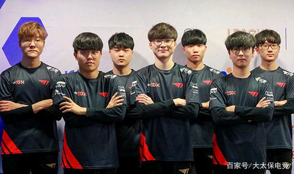 何立峰与贝 何立峰与贝